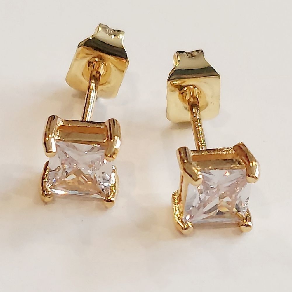 Men's 18 kt Gold plated square earrings